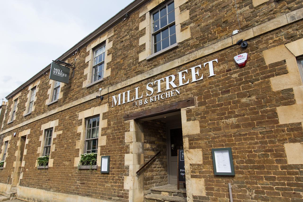 奥克姆Mill Street Pub & Kitchen住宿加早餐旅馆 外观 照片